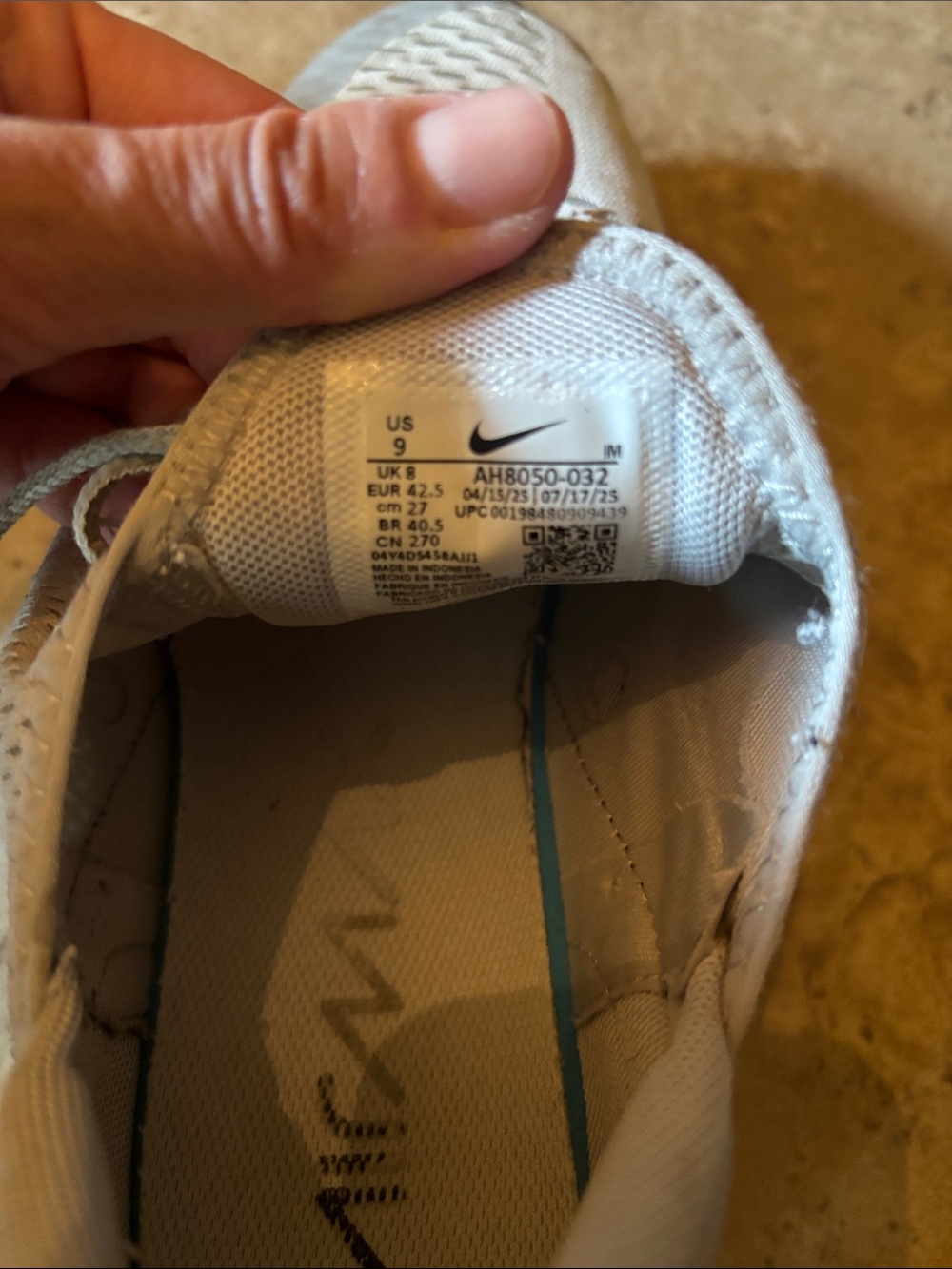 Nike Air270 White/Grey with Black and Green Heel Tab - Picture 10 of 10